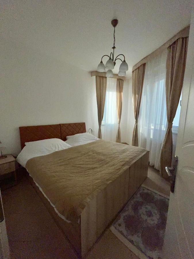 Sladjawing2 Apartment Jagodina Bagian luar foto